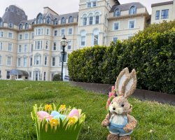 Join us for a memorable lunch or a special afternoon tea.